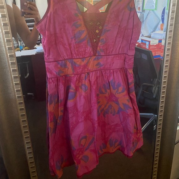 Timeless Mini Dress - Picture 2 of 10